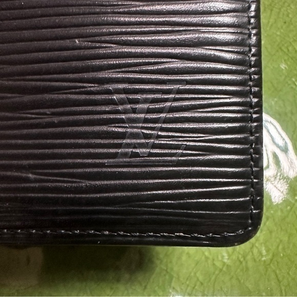 AUTHENTIC Louis Vuitton Wallet/billfold. Black. - Picture 6 of 16